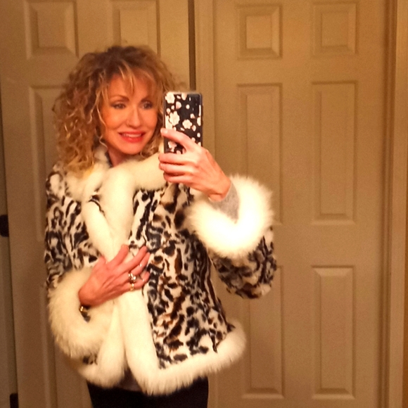 Bloomingdale's Jackets & Blazers - ❤💞💋 Bloomingdale's Fox and rabbit jacket size sm